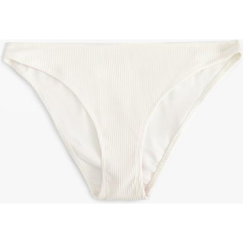 bikini-bottoms-b53b00.jpg