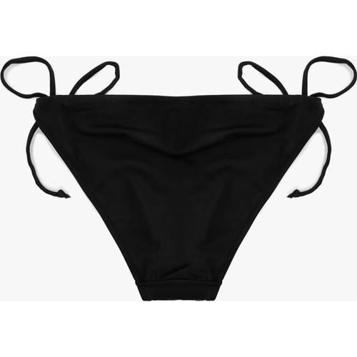 bikini-bottoms-e91b26.jpg