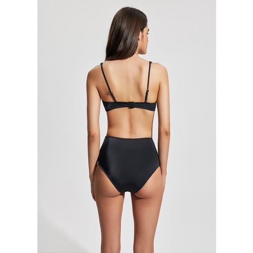 bikini-ust-31d4a7.jpg