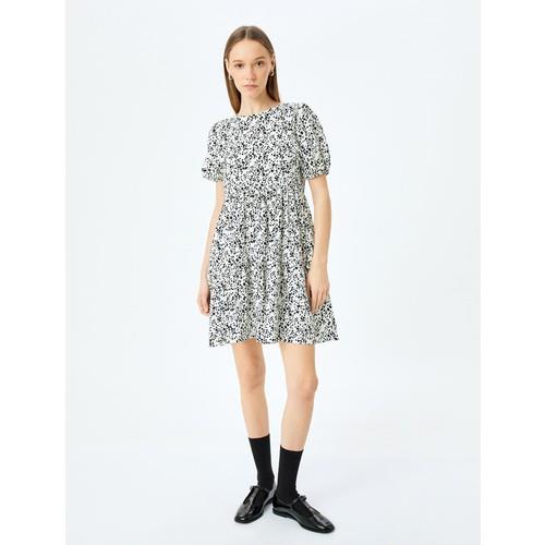 dresses-0cf4ec.jpg
