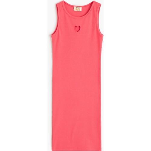 dresses-97ae56.jpg