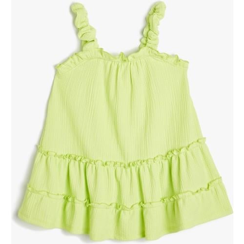 dresses-baf183.jpg