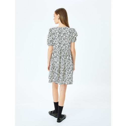 dresses-cb9912.jpg