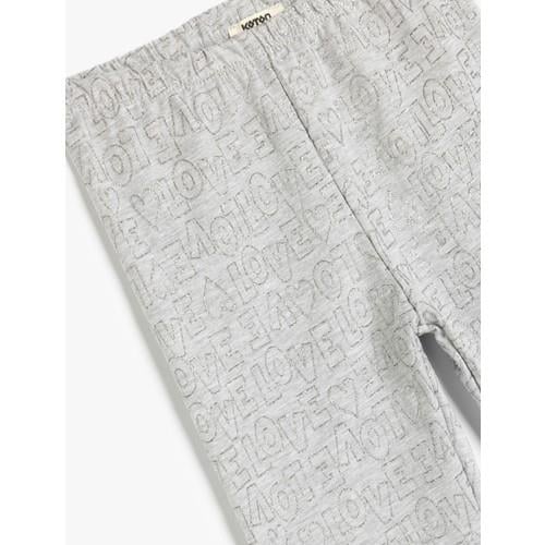 leggings-b5d878.jpg