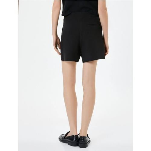 shorts-8e54ae.jpg