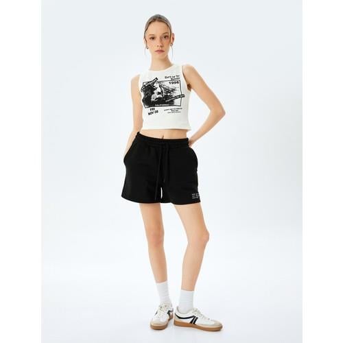 shorts-bfd5b3.jpg