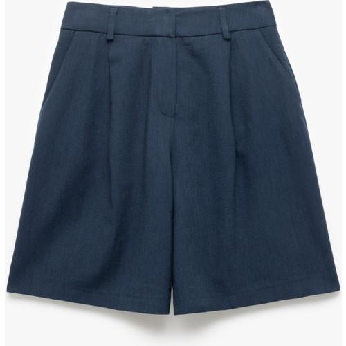 shorts-fc3b6a.jpg