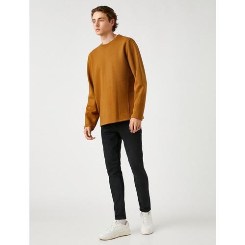 skinny-3045fb.jpg
