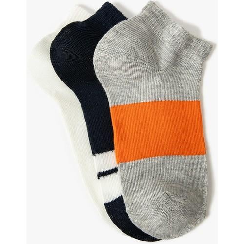 socks-sc-883327.jpg