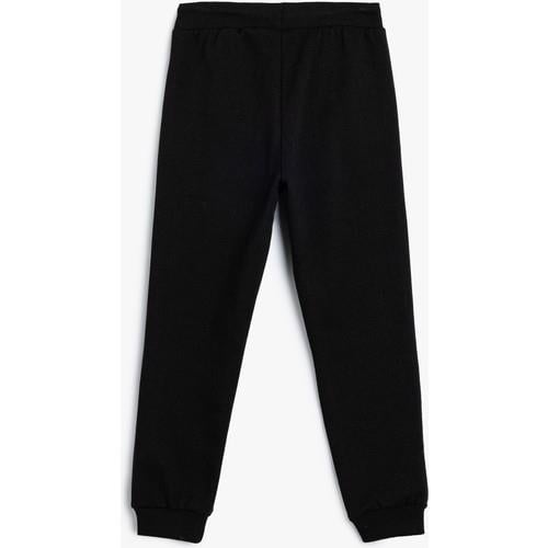 sweat-bottoms-dcda90.jpg