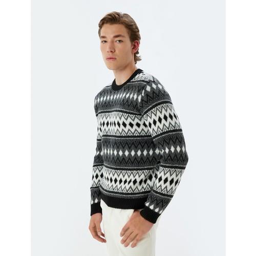 sweaters-4d202c.jpg