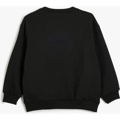 sweatshirts-29b652.jpg