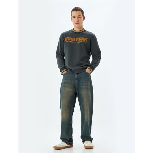 sweatshirts-9c-930.jpg