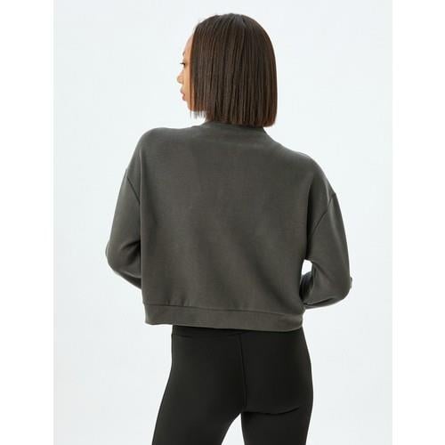 sweatshirts-f77fc8.jpg
