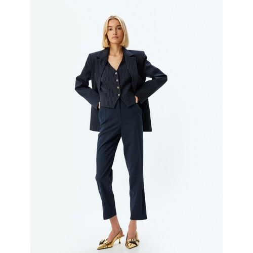 trousers--9687-.jpg
