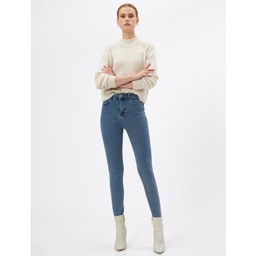 trousers--b997-.jpg