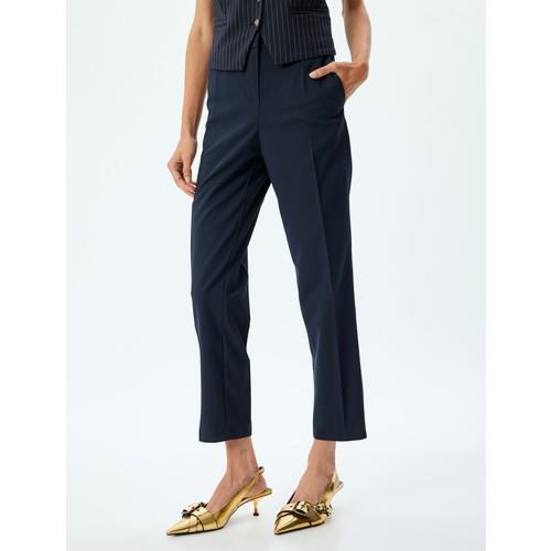 trousers-13529b.jpg