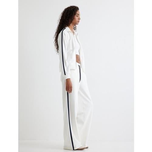 trousers-2924b6.jpg