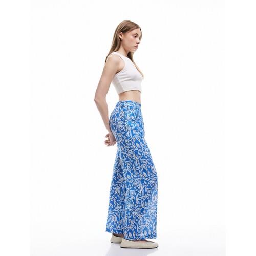 trousers-49f064.jpg
