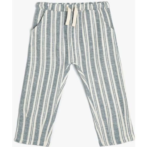 trousers-634449.jpg