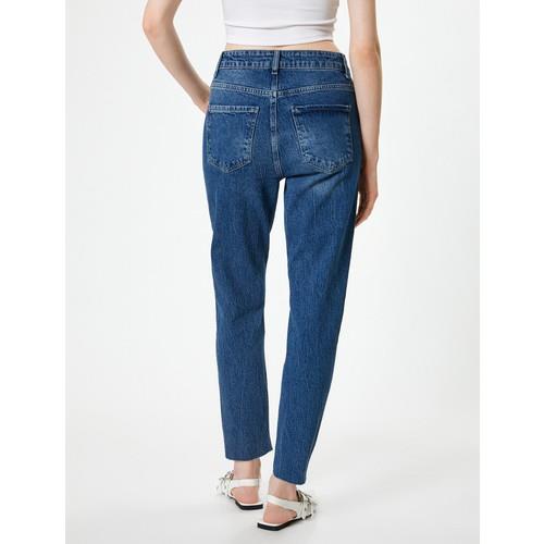 trousers-c7b3c4.jpg