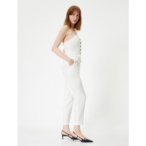 trousers-f6ae29.jpg