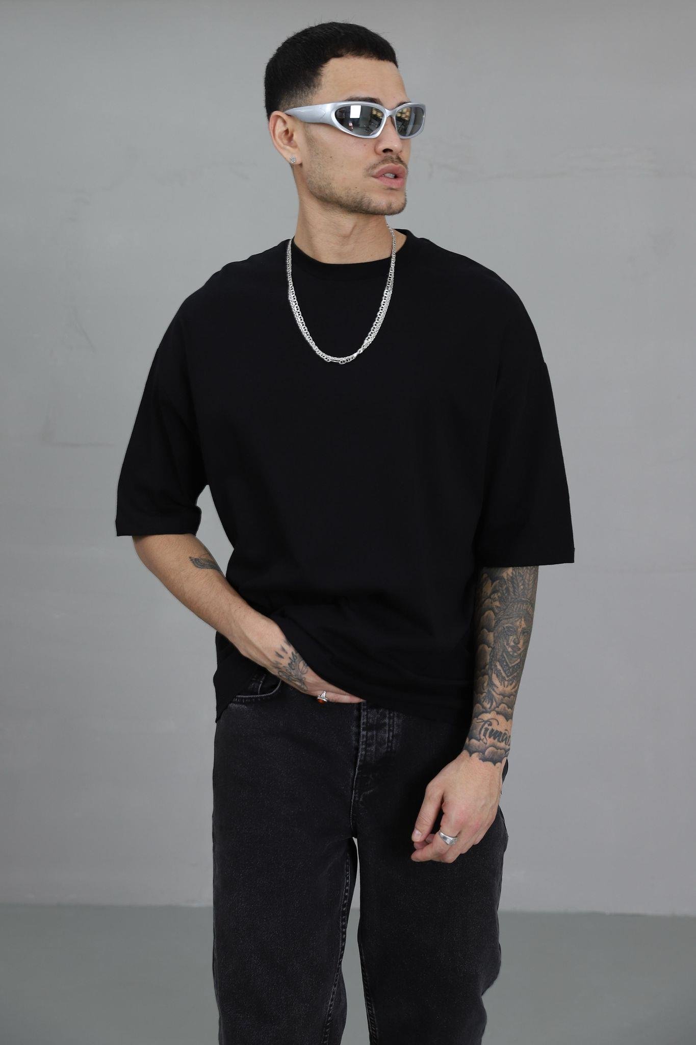 Erkek Siyah Basic Tişört