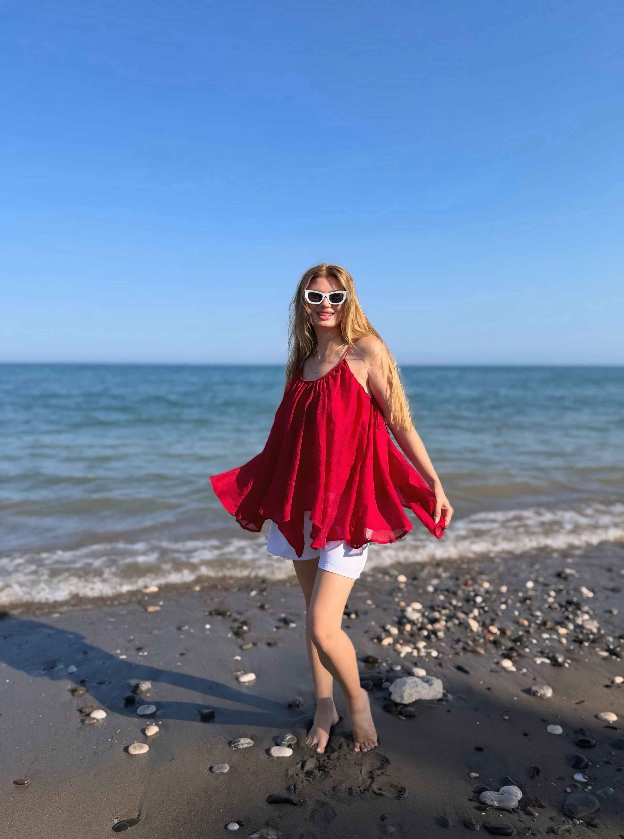 BluzPremium Kırmızı Askılı Pileli Volan Detaylı Şifon Bluz