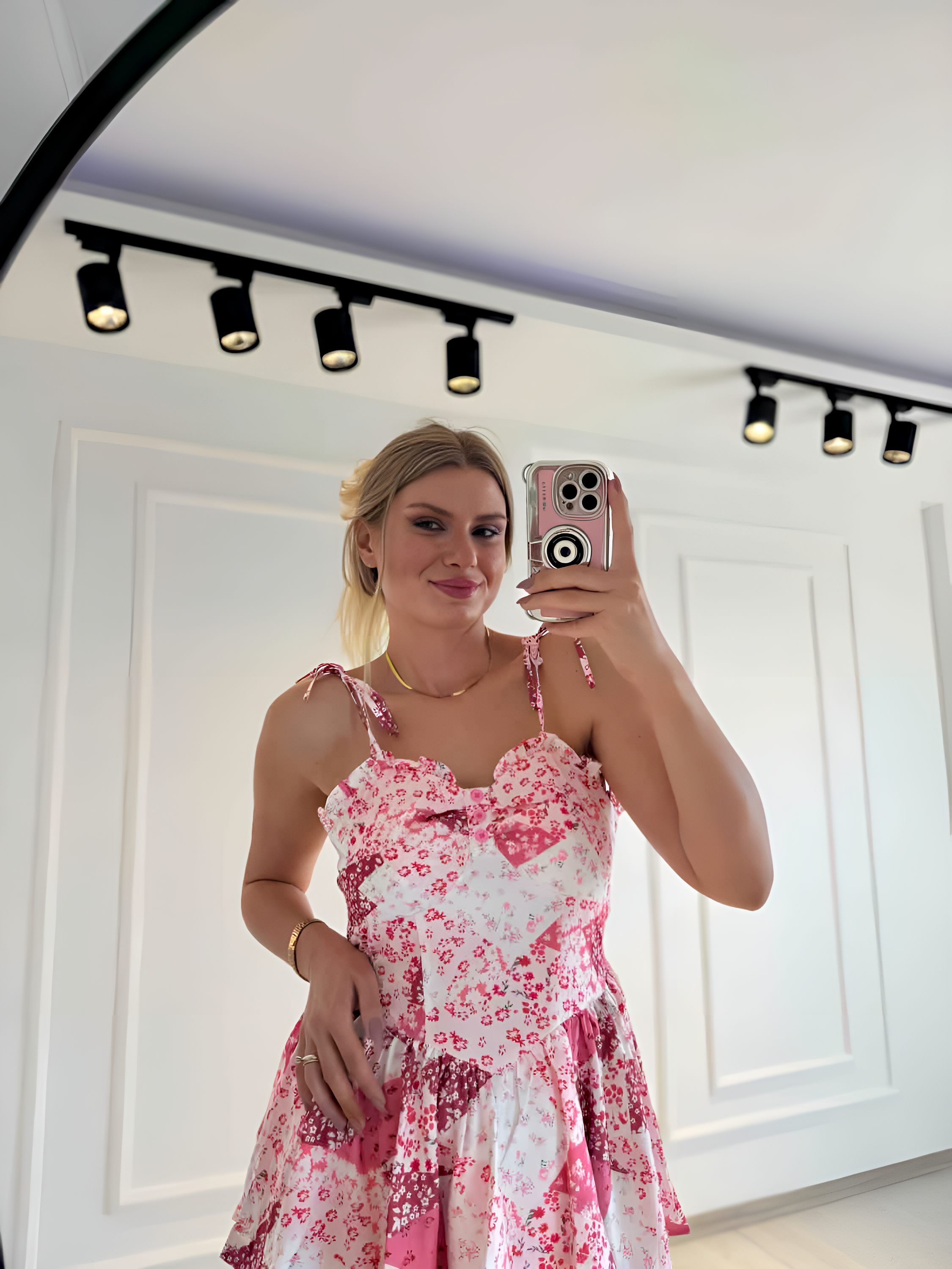 Cindy Fiyonk Askılı ElbiseELBİSEAura