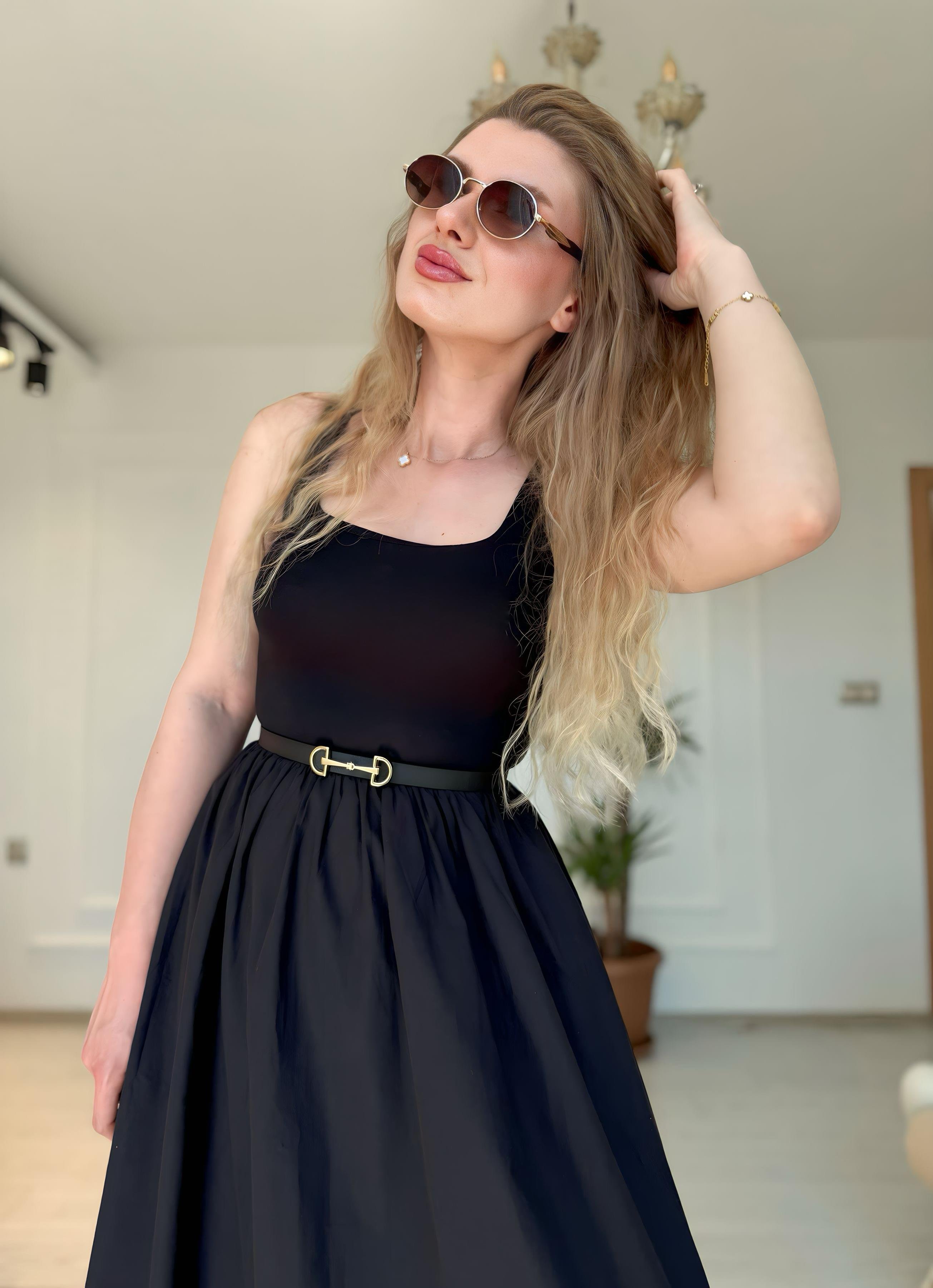 ELBİSELinda Kare Yaka Elbise - Siyah