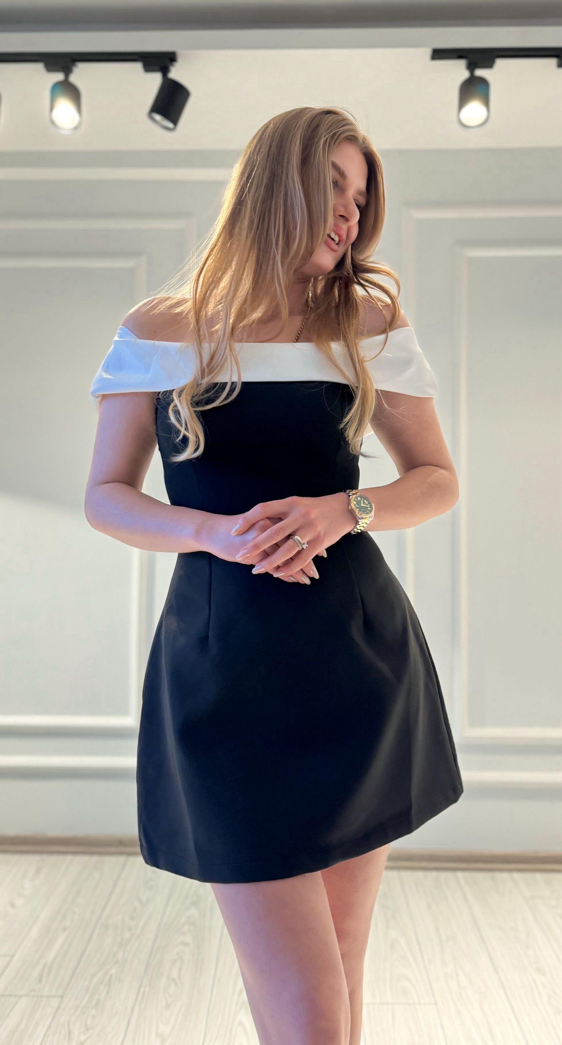 ELBİSEMadonna Yaka Çift Renk Mini Elbise