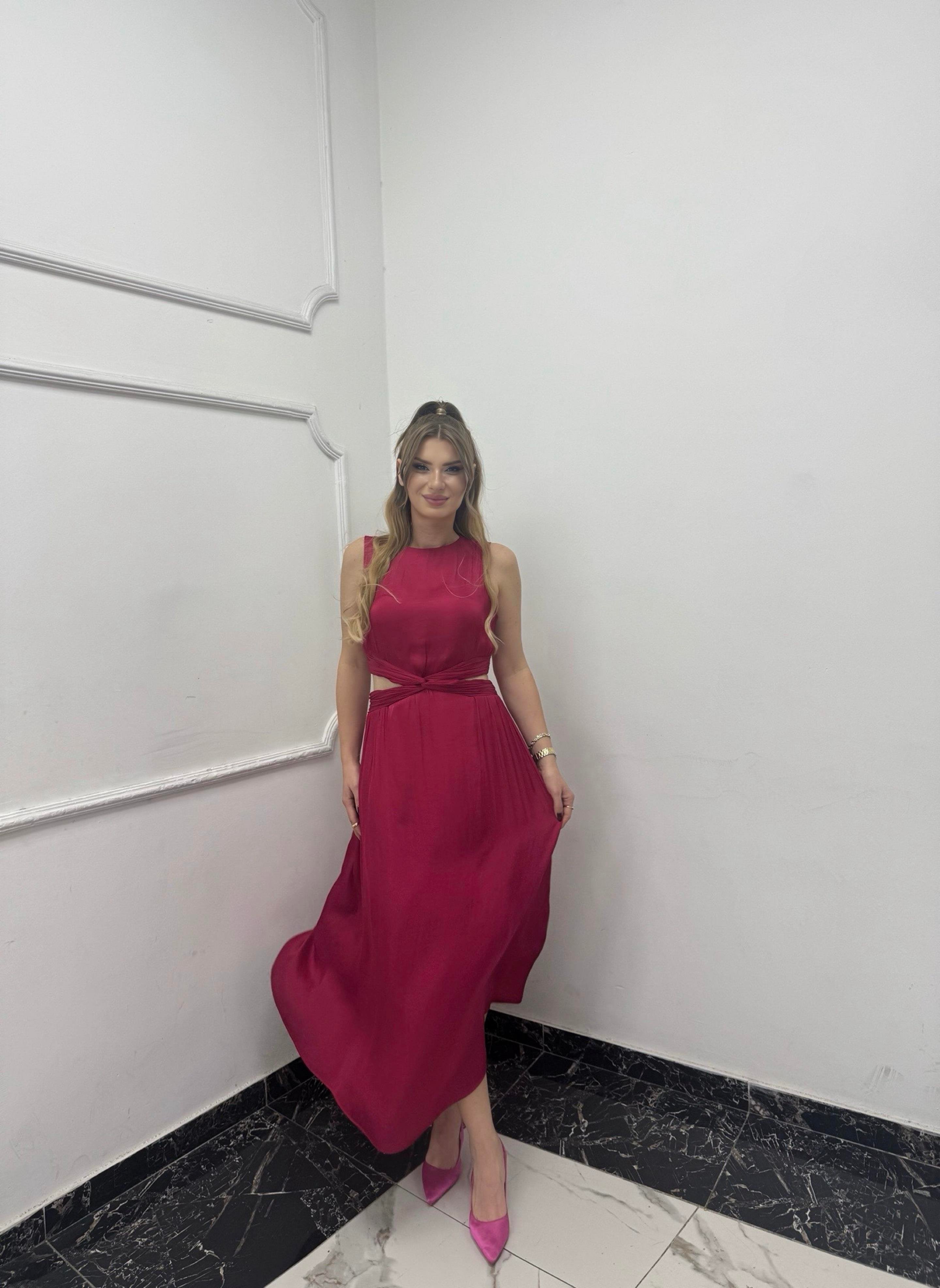 ELBİSEPembe Bel Dekolte Detaylı Saten Midi Boy Elbise