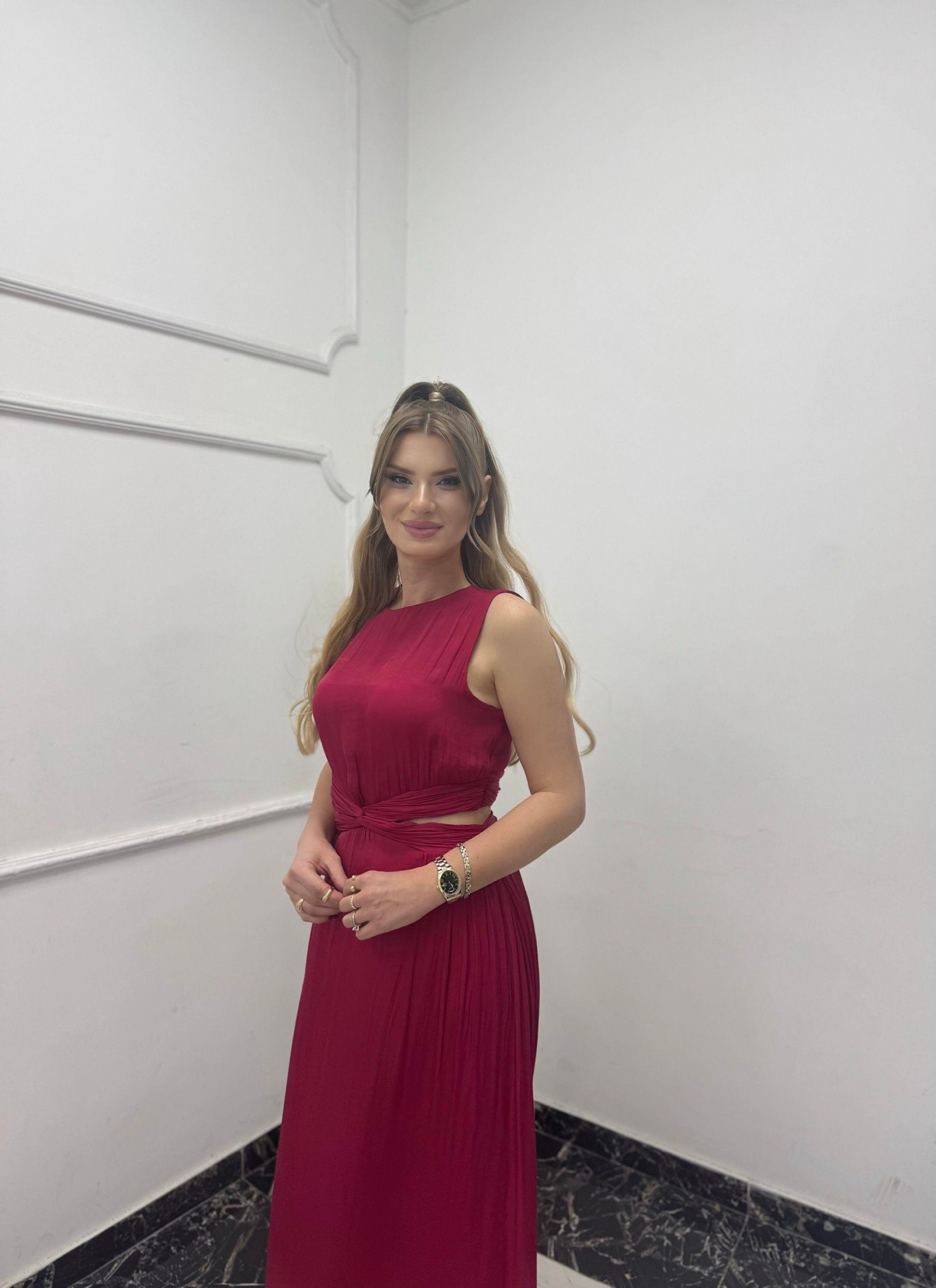 ELBİSEPembe Bel Dekolte Detaylı Saten Midi Boy Elbise
