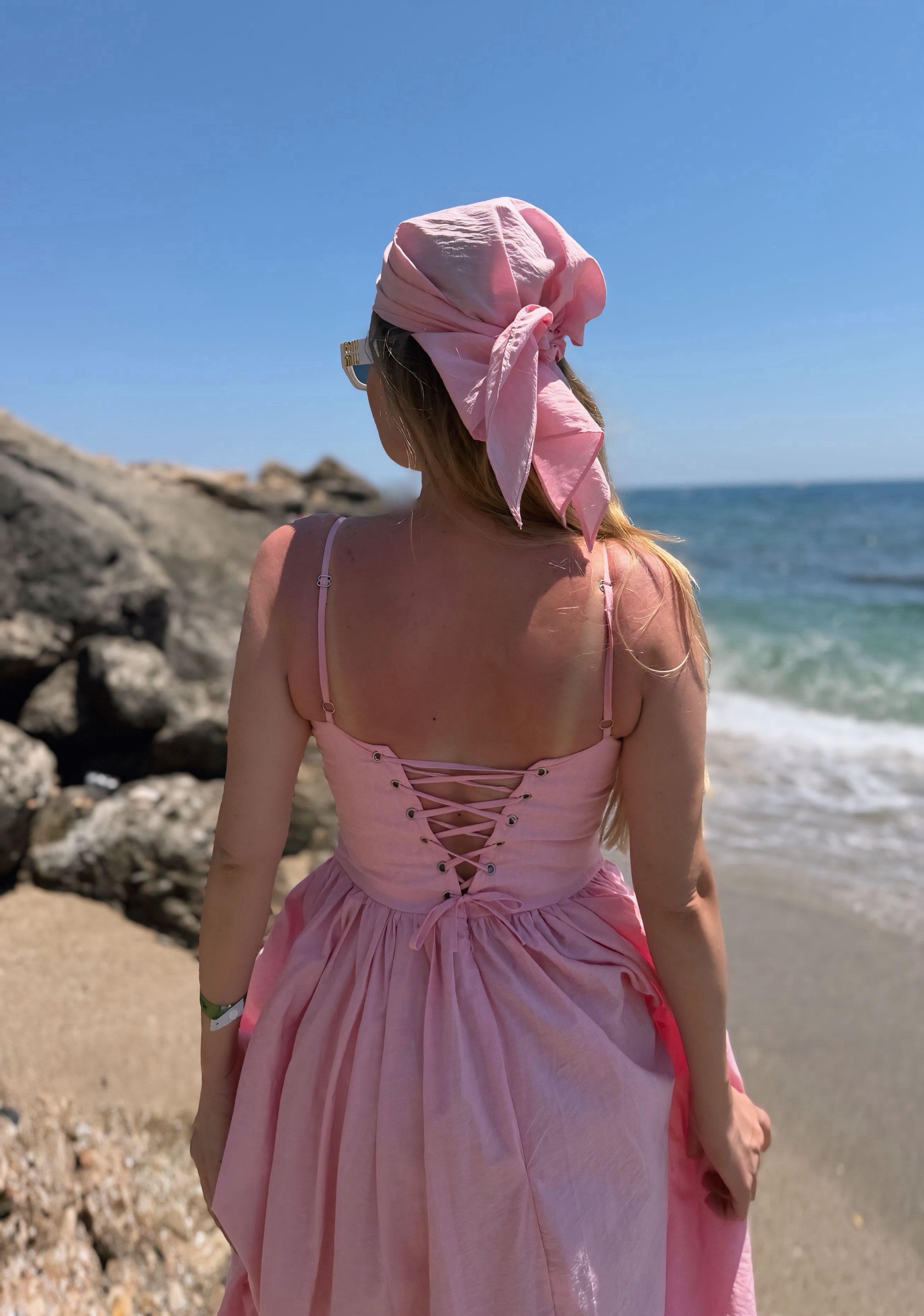 ELBİSEPembe Kalp Yaka Bandana Detaylı Çizgili Elbise