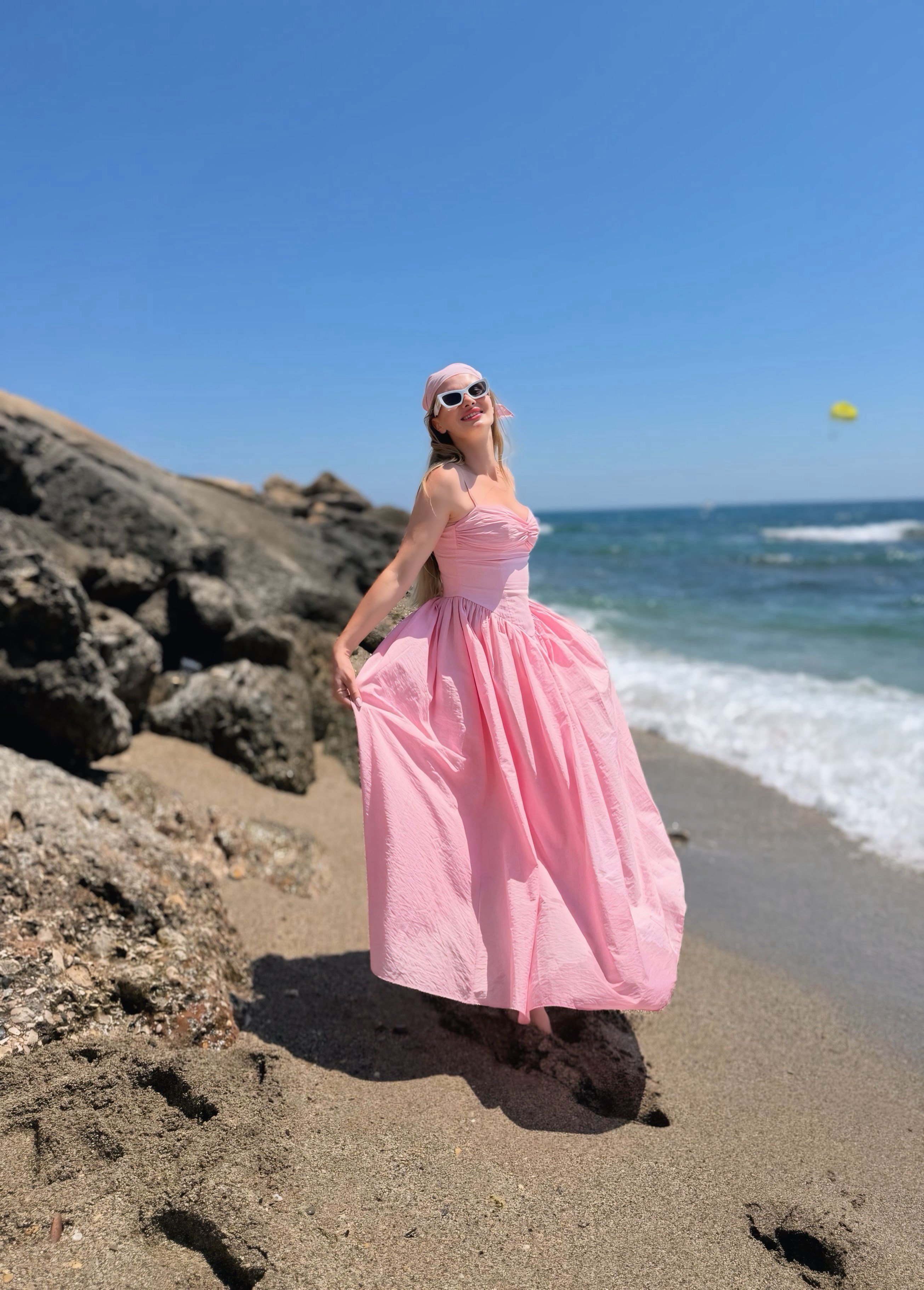 ELBİSEPembe Kalp Yaka Bandana Detaylı Çizgili Elbise