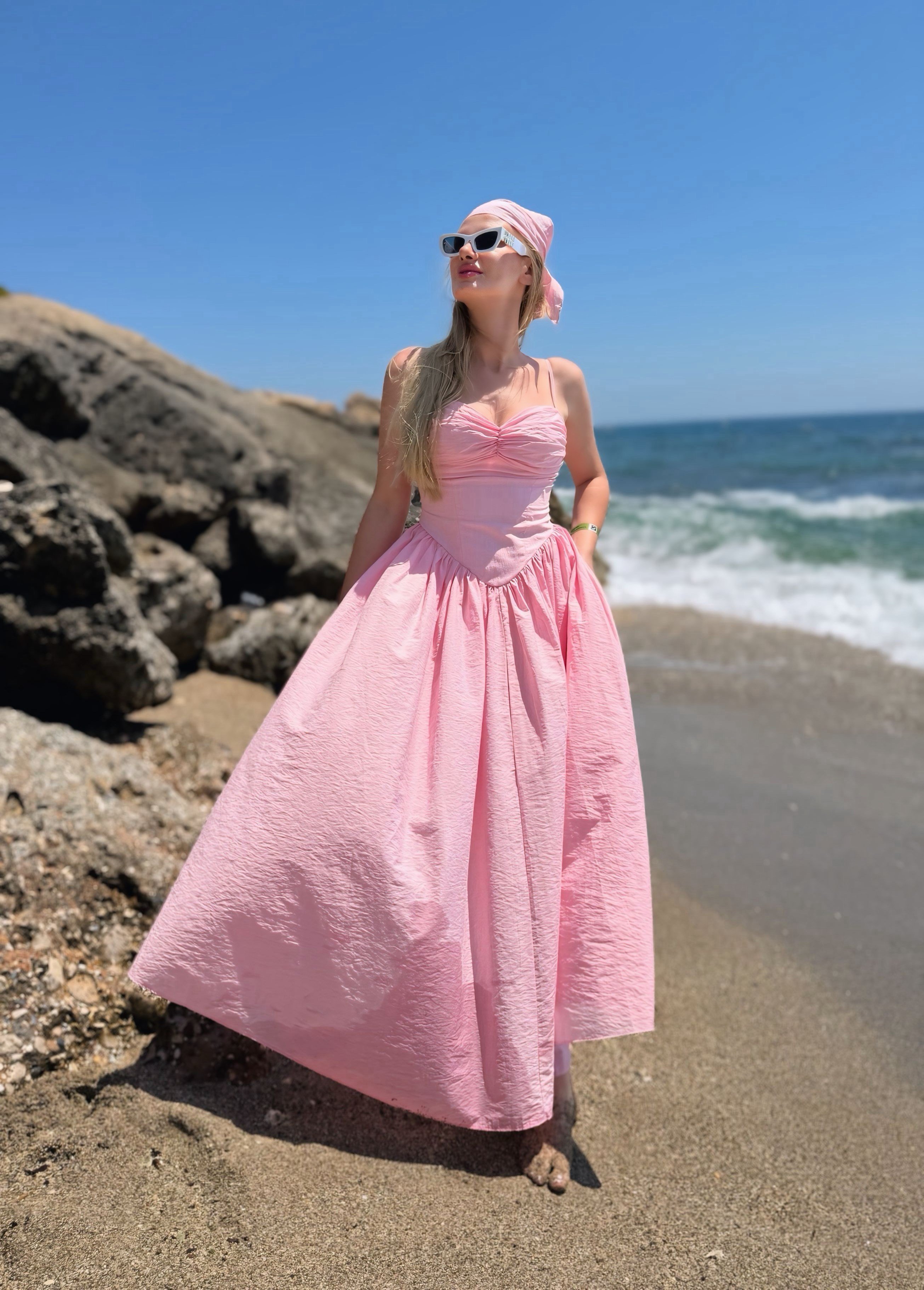 ELBİSEPembe Kalp Yaka Bandana Detaylı Çizgili Elbise