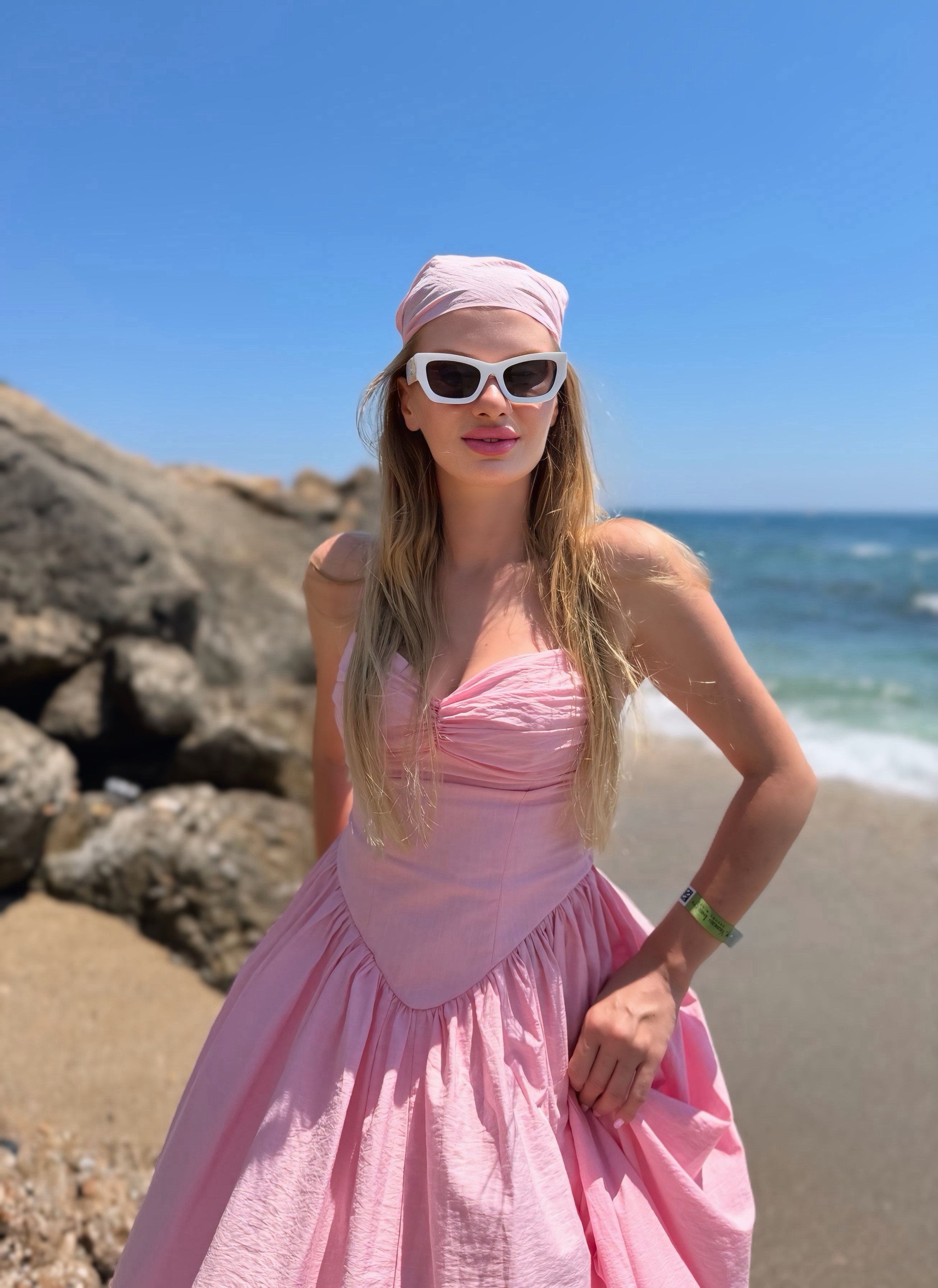 ELBİSEPembe Kalp Yaka Bandana Detaylı Çizgili Elbise