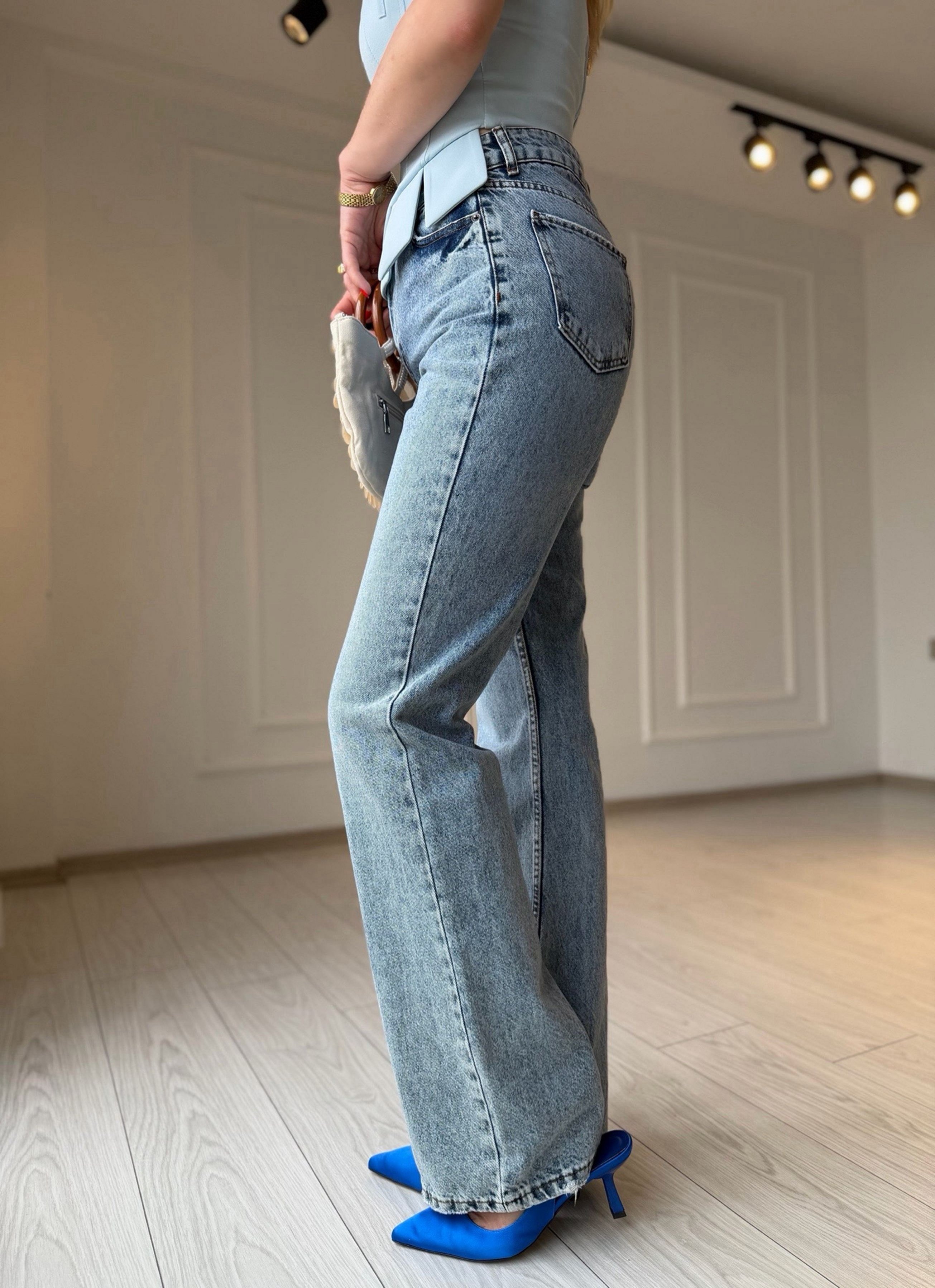 Jean Yüksek Bel Açık Mavi Yıkamalı Straight Jean