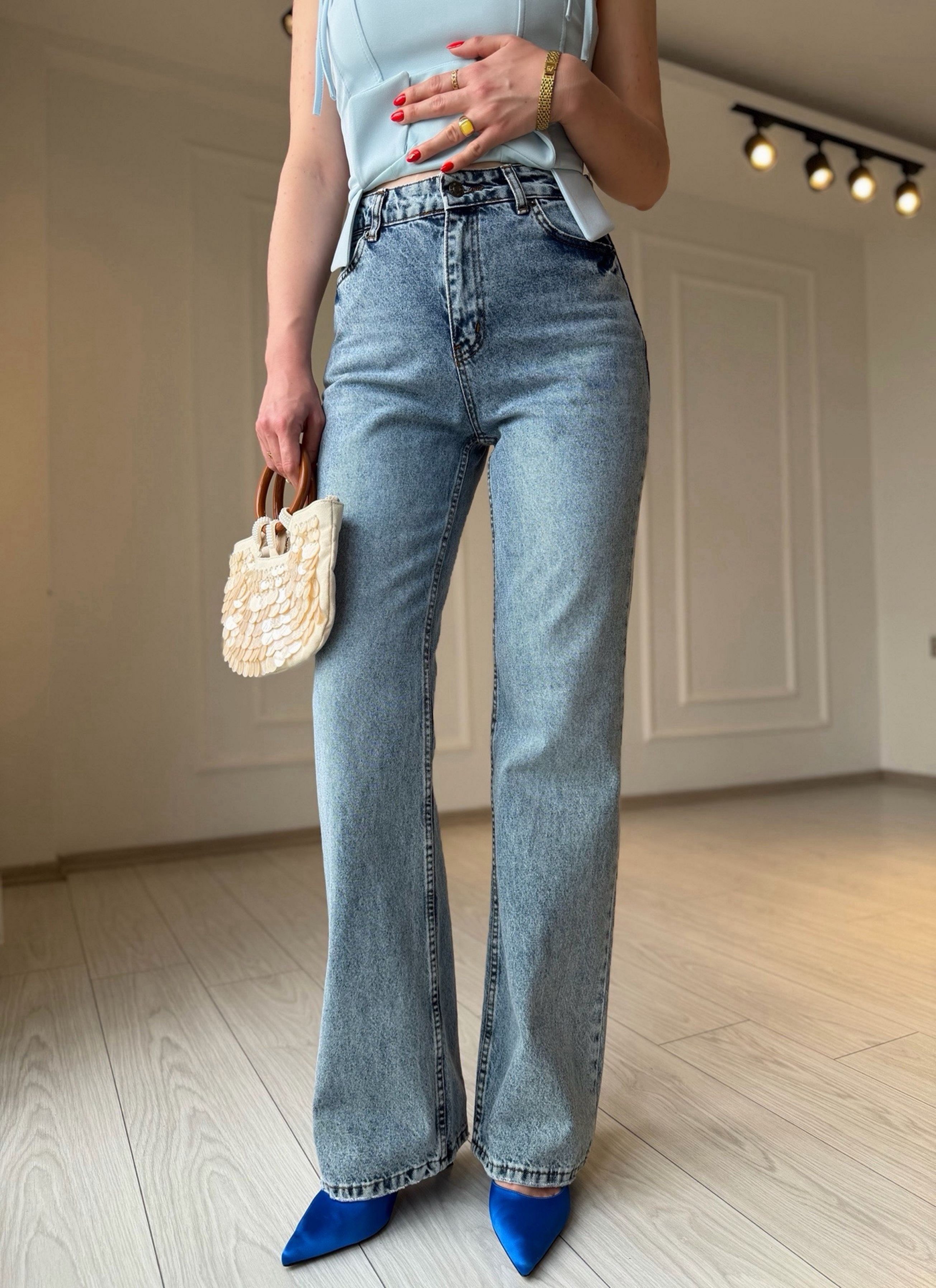 Jean Yüksek Bel Açık Mavi Yıkamalı Straight Jean