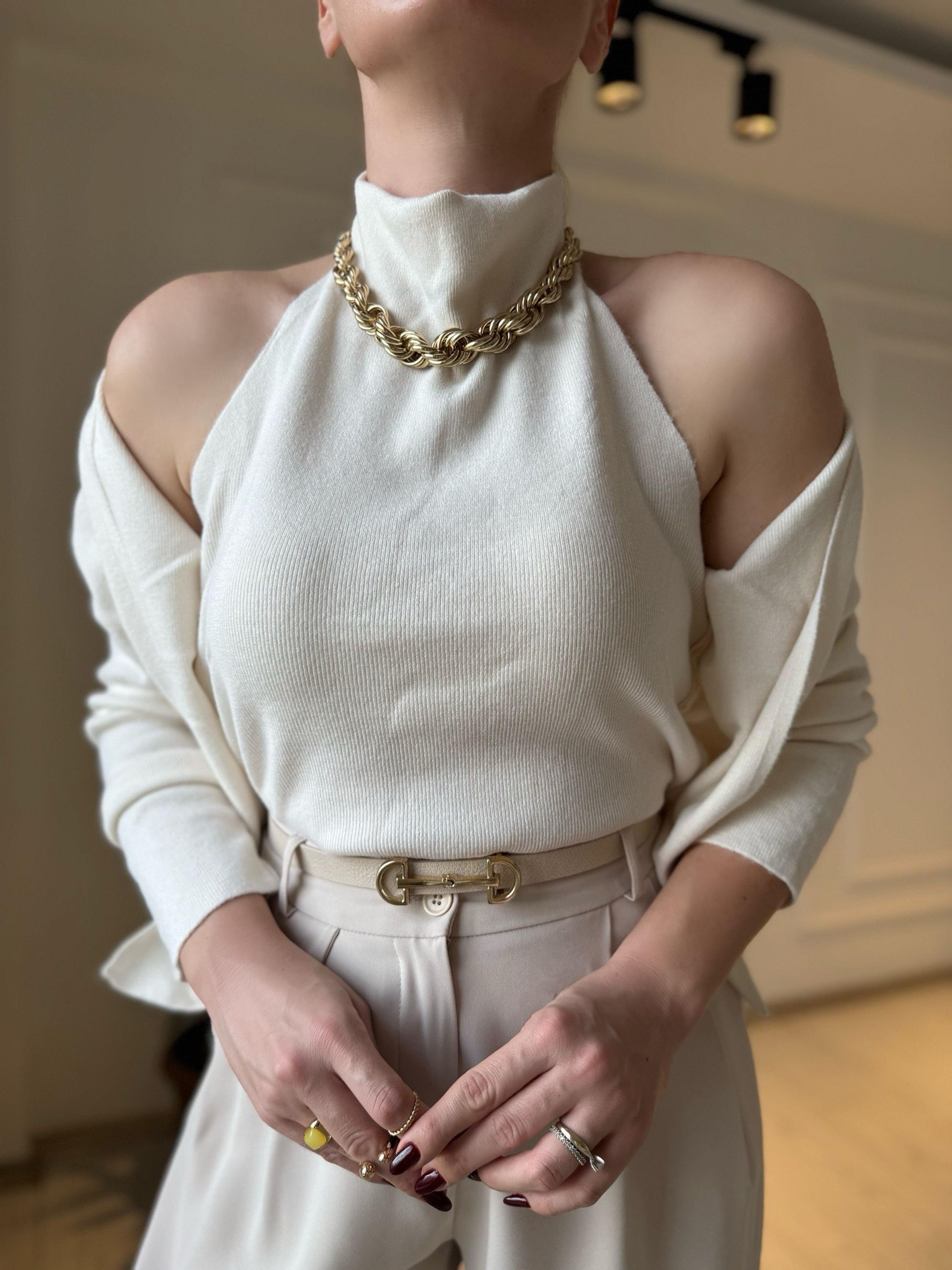 Kazak & HırkaEkru Halter Yaka İç Body Detaylı Triko Kazak & Hırka Takım