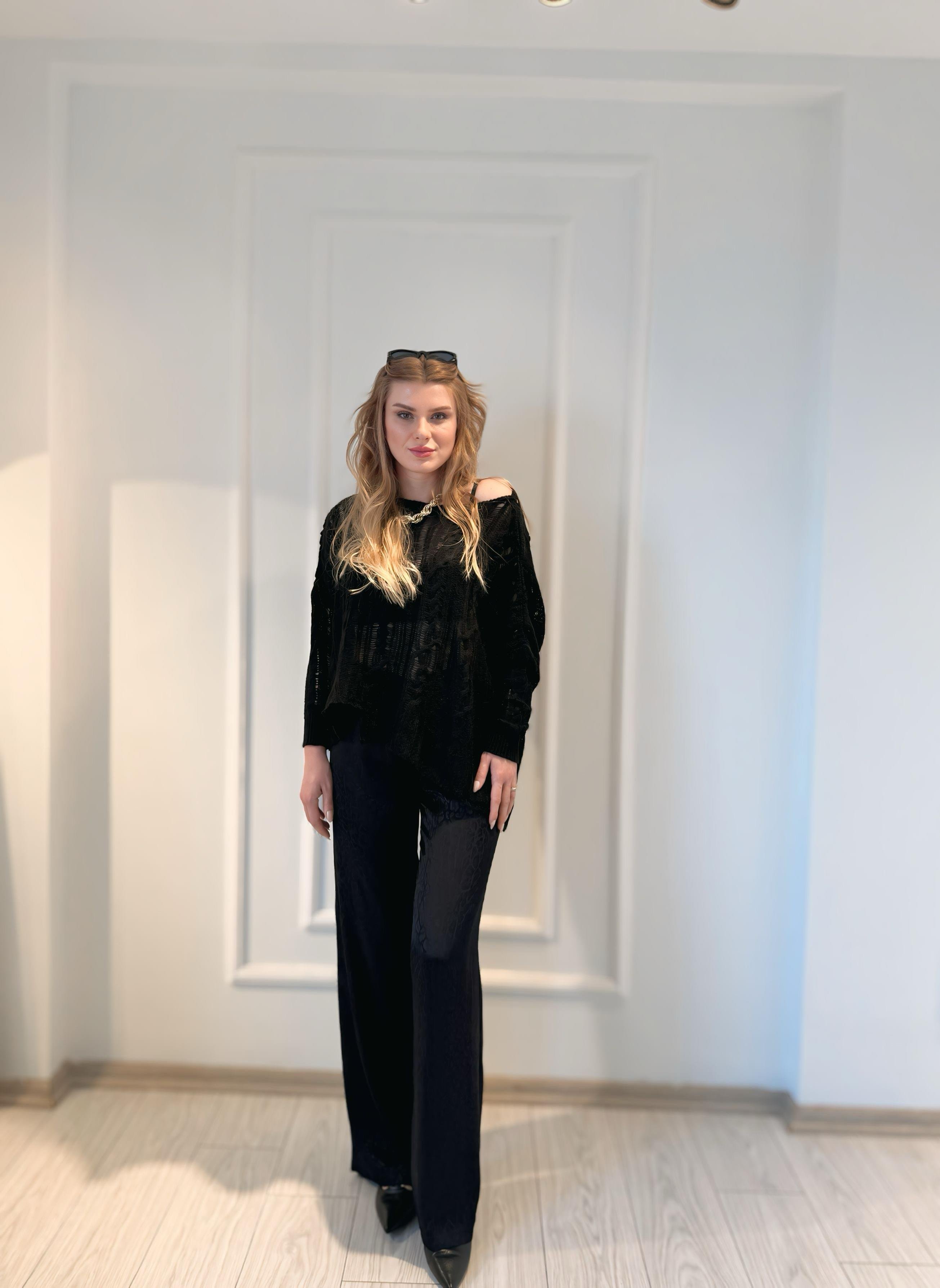 PantolonSiyah Leopar Desenli Jakarlı Saten Pantolon