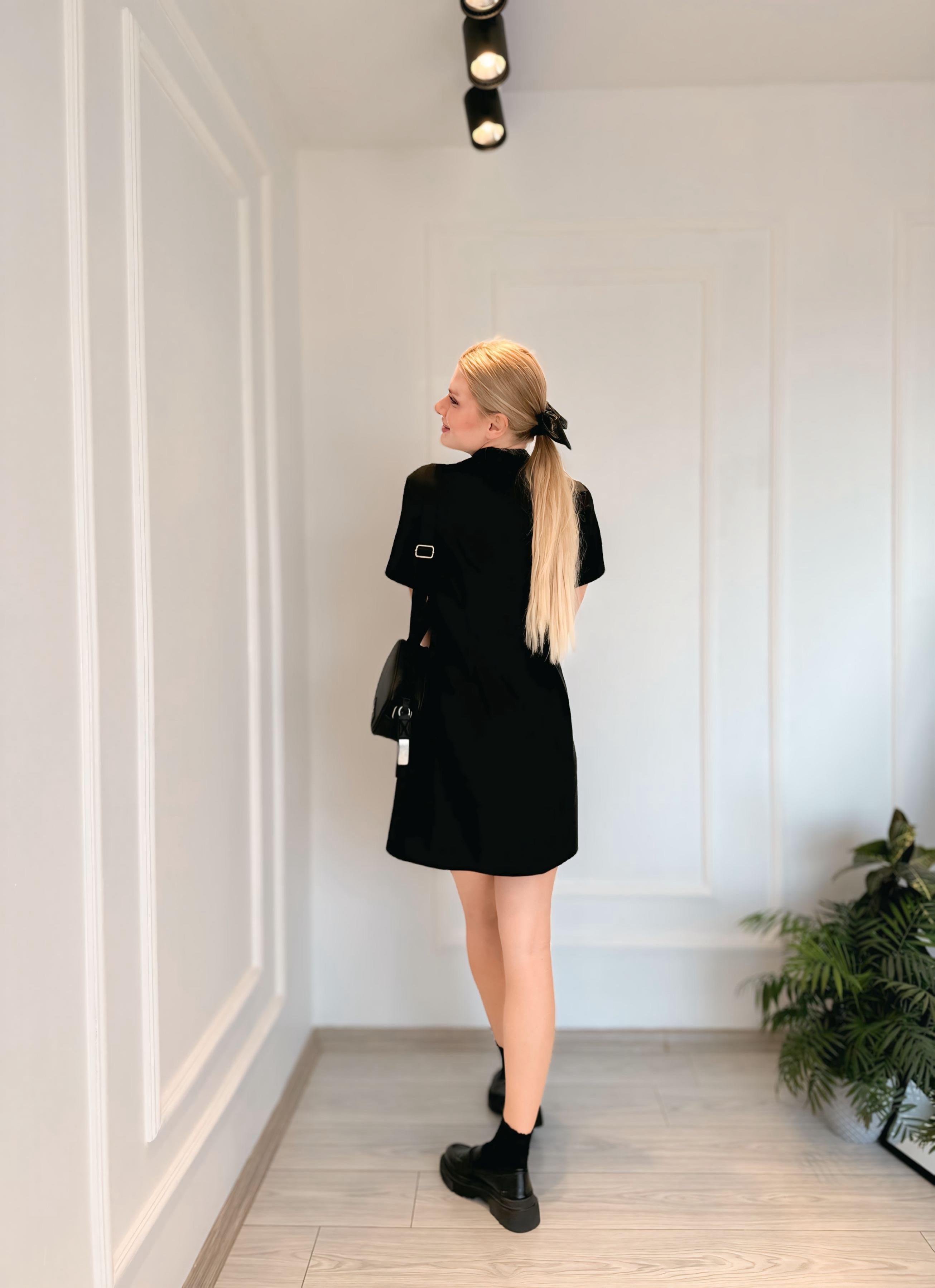Siyah ElbiseELBİSEAura