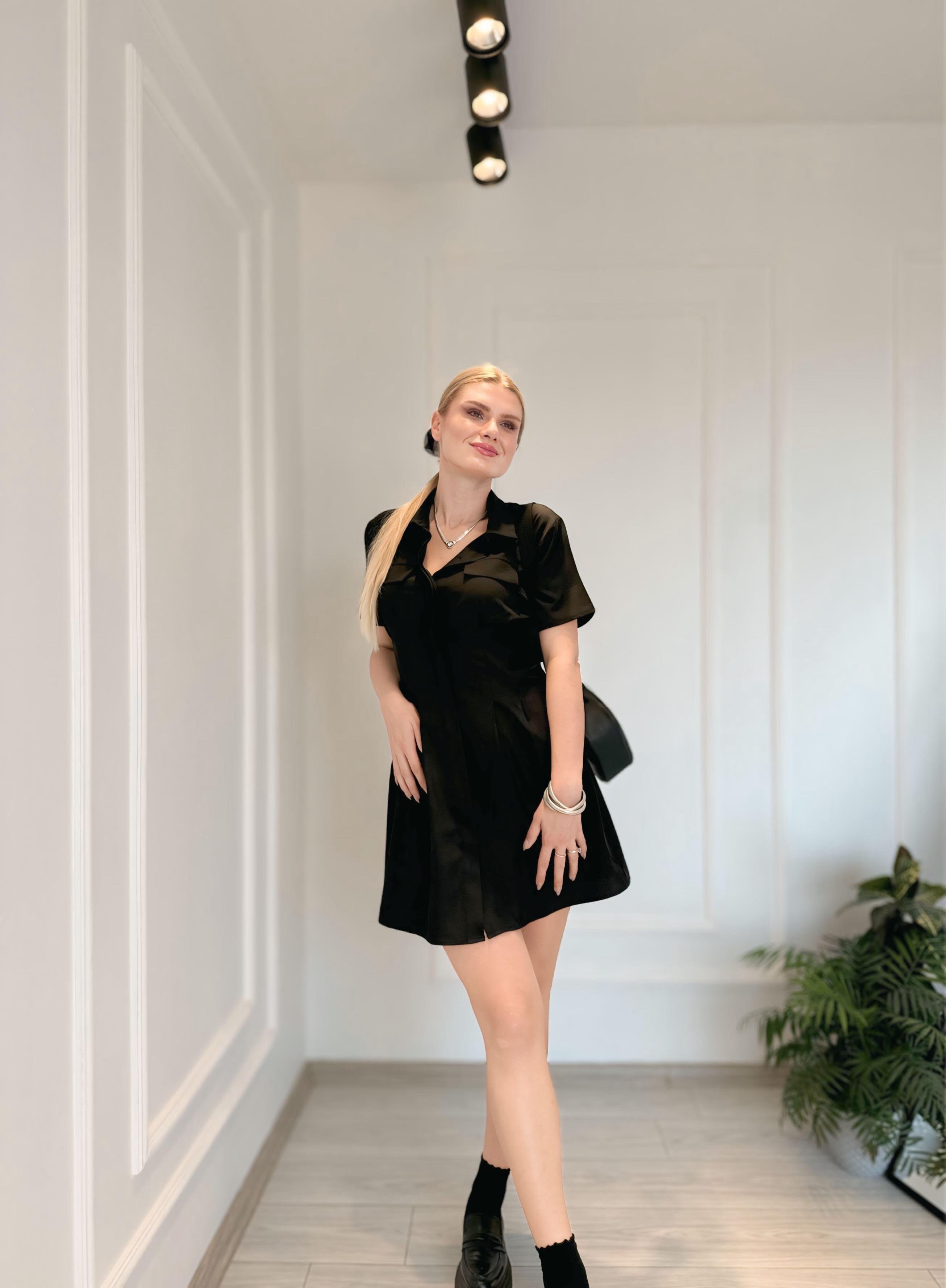 Siyah ElbiseELBİSEAura