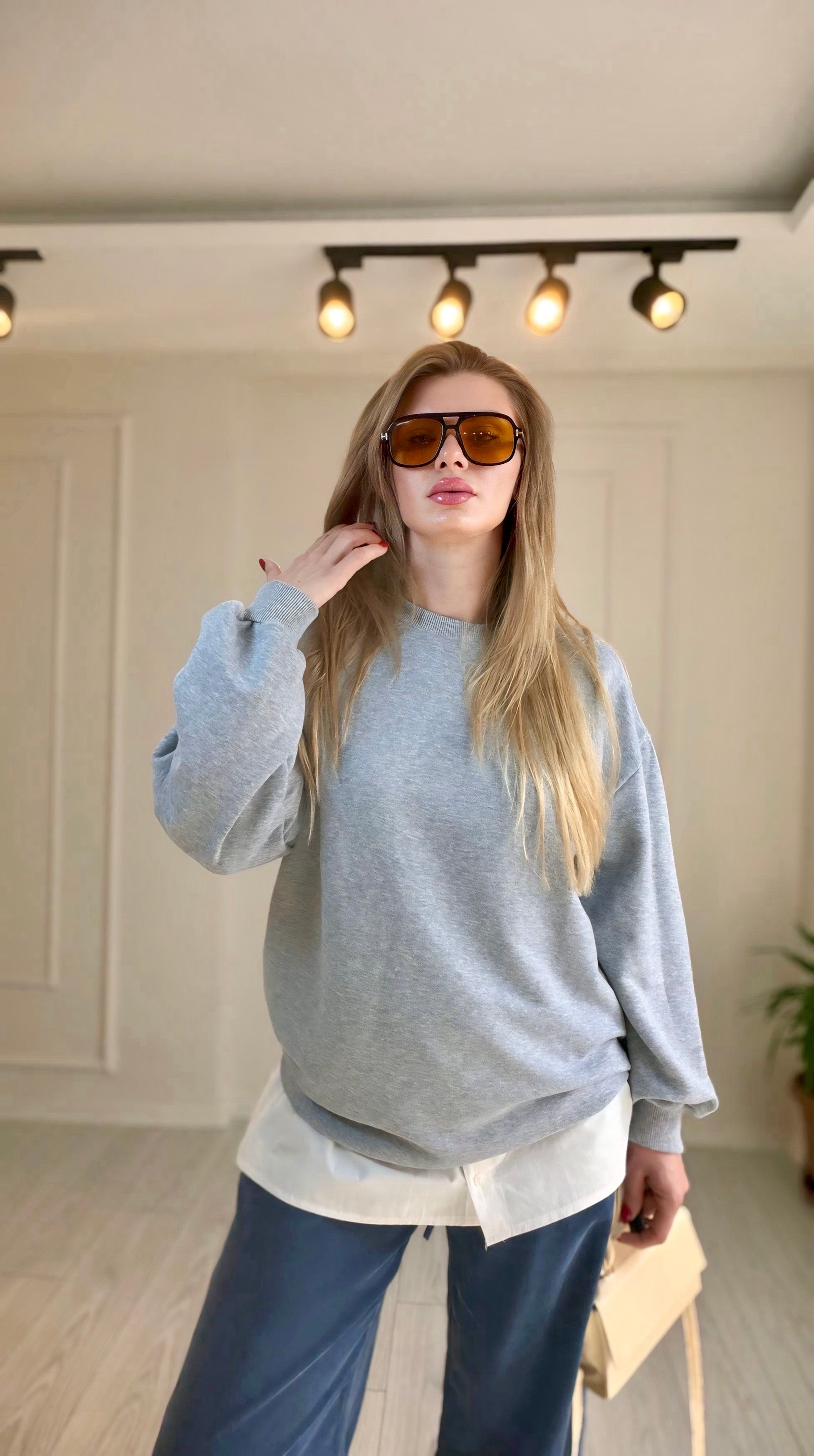 SweatshirtGri Çıkarılabilir Gömlek Detaylı Bisiklet Yaka Sweatshirt