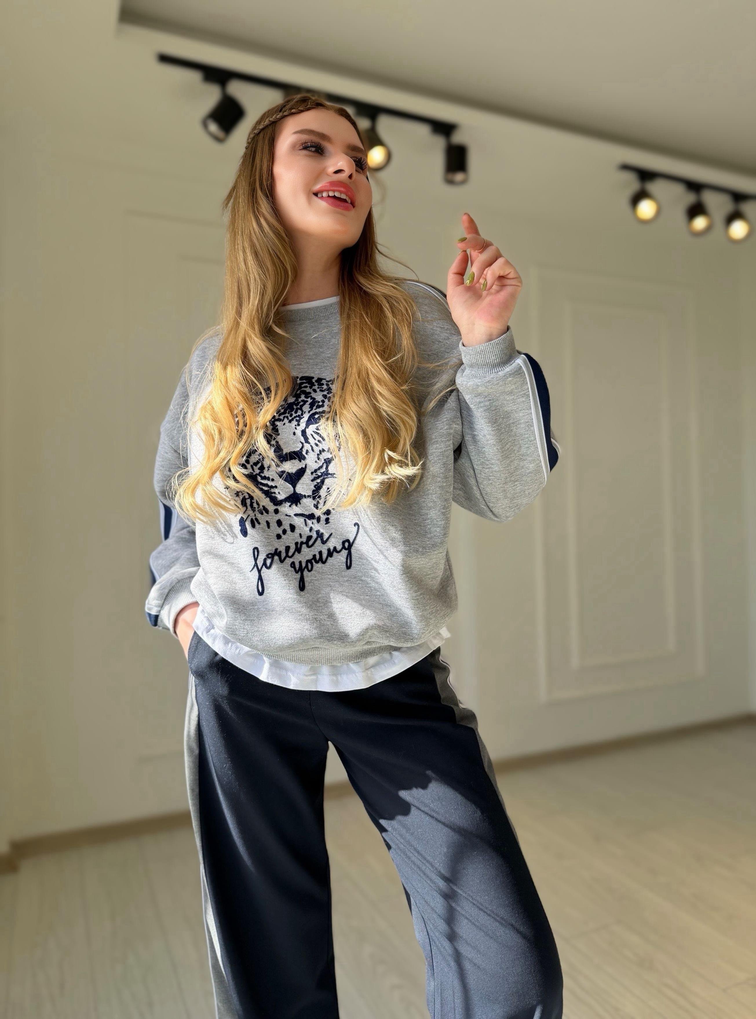 SweatshirtGri Kaplan Baskılı İçi Tshirt Görünümlü Sweatshirt