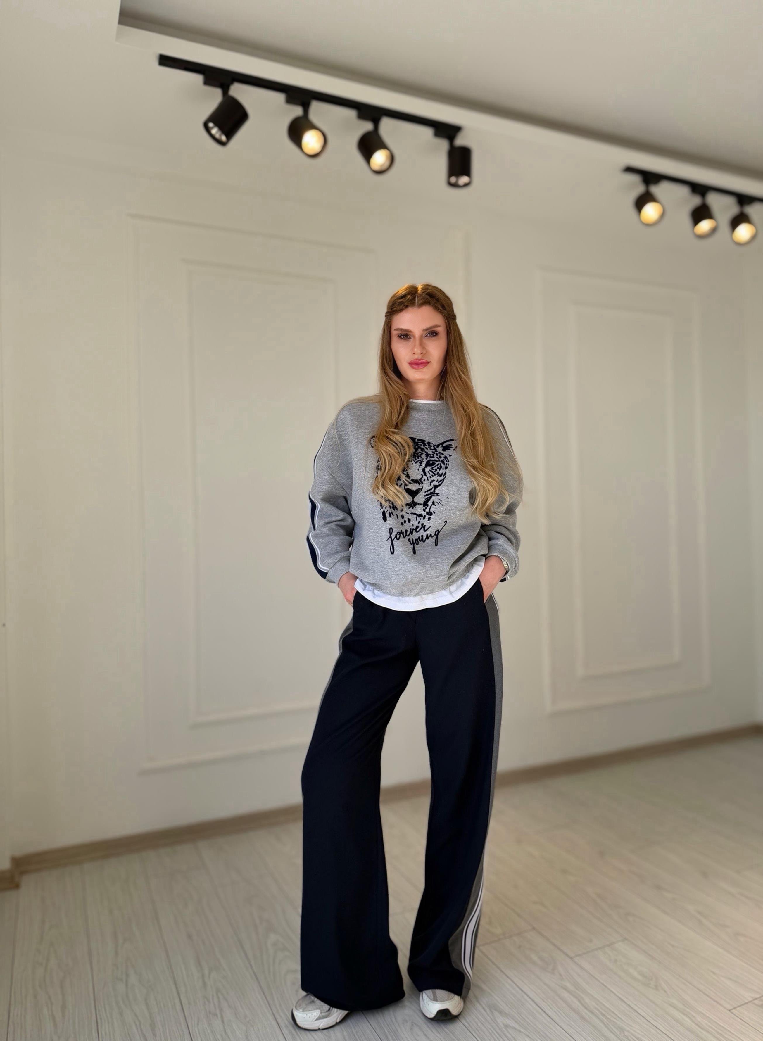 SweatshirtGri Kaplan Baskılı İçi Tshirt Görünümlü Sweatshirt