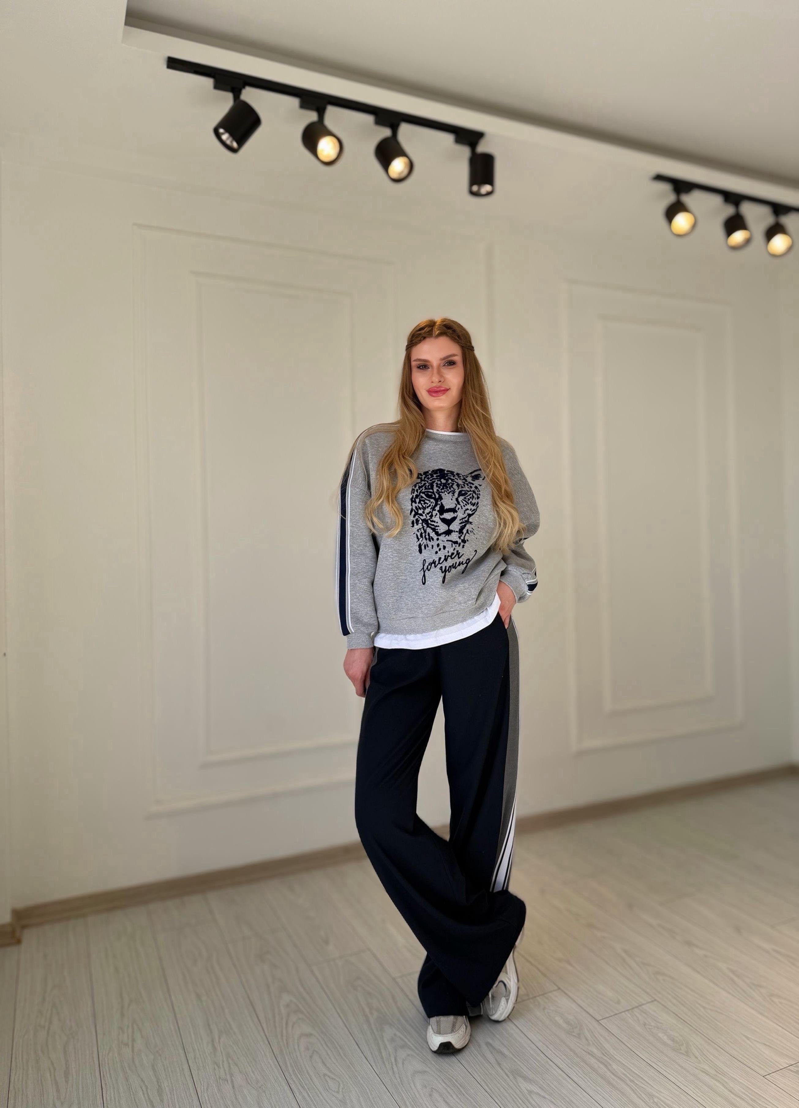 SweatshirtGri Kaplan Baskılı İçi Tshirt Görünümlü Sweatshirt