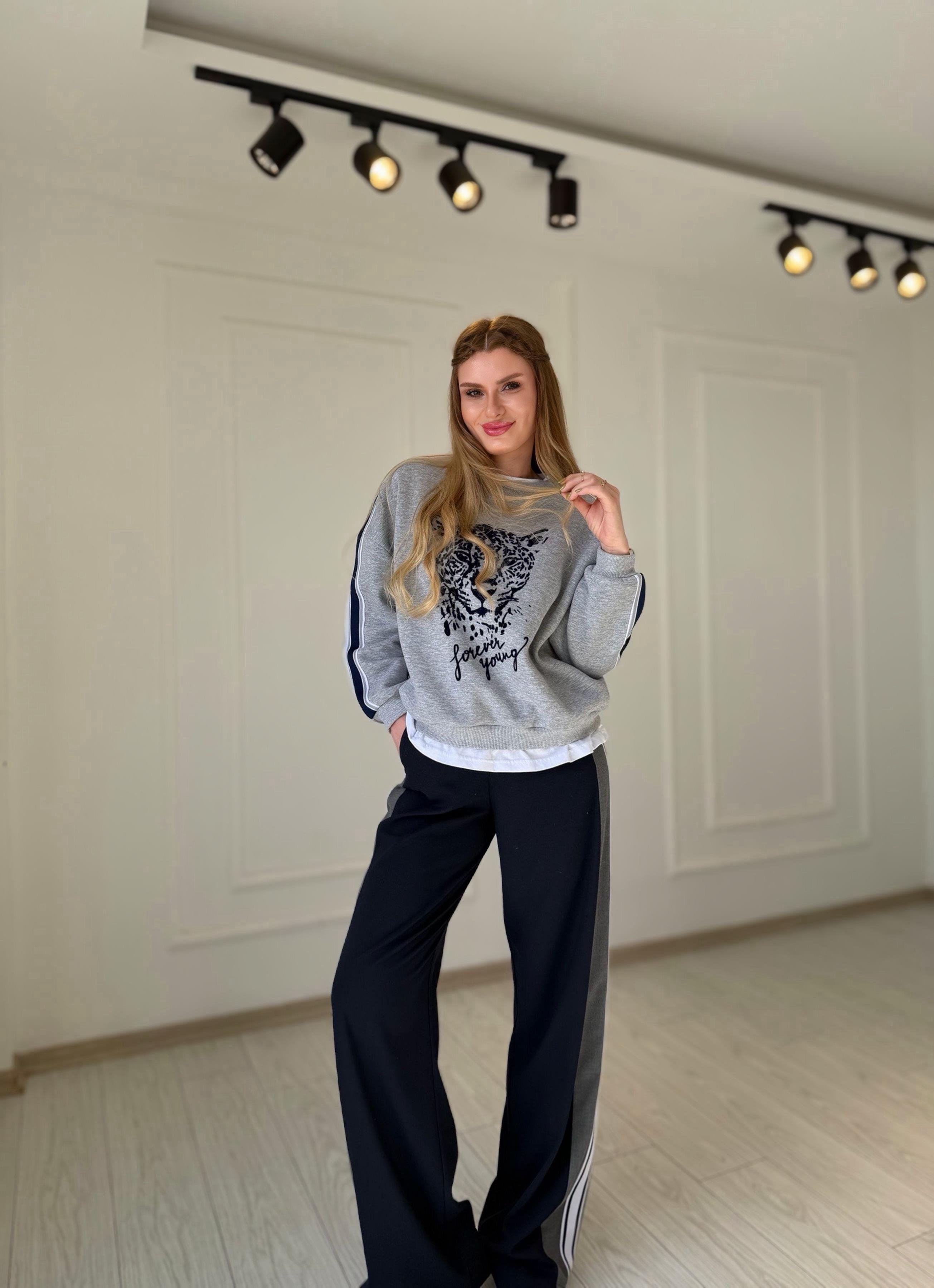 SweatshirtGri Kaplan Baskılı İçi Tshirt Görünümlü Sweatshirt