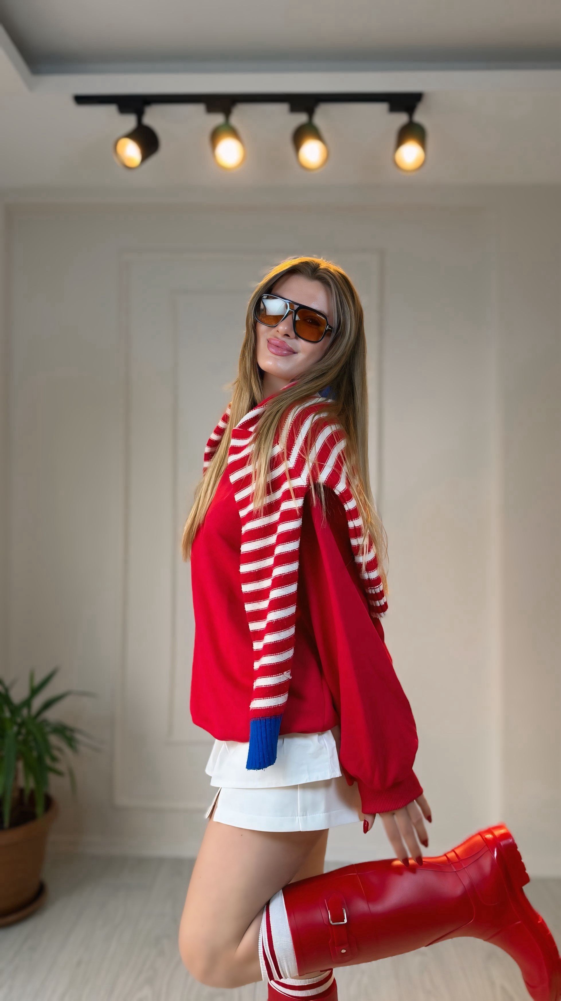 SweatshirtKırmızı Çıkarılabilir Gömlek Detaylı Bisiklet Yaka Sweatshirt