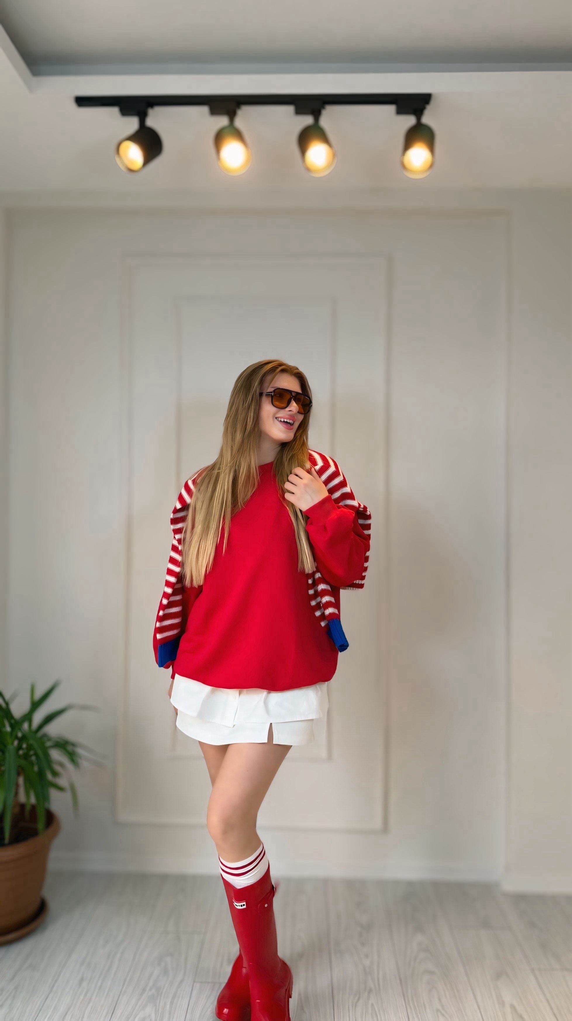 SweatshirtKırmızı Çıkarılabilir Gömlek Detaylı Bisiklet Yaka Sweatshirt